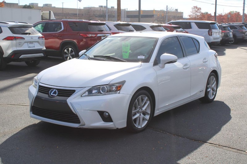 Lexus CT 200h Vehicle Image 08