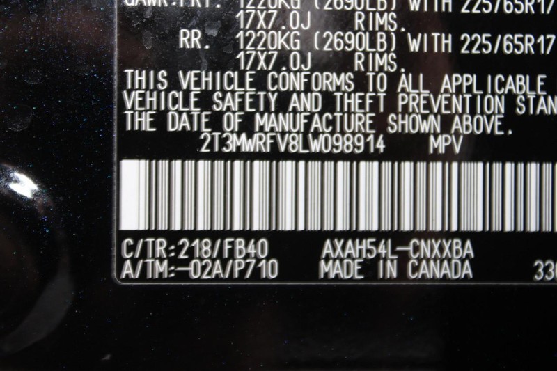 Toyota RAV4 Hybrid Vehicle Image 24