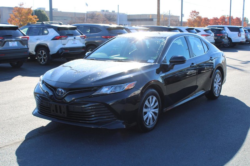 Toyota Camry Hybrid Vehicle Image 08