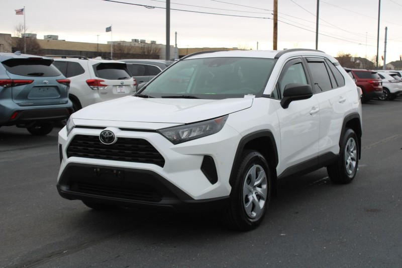 Toyota RAV4 Vehicle Image 08