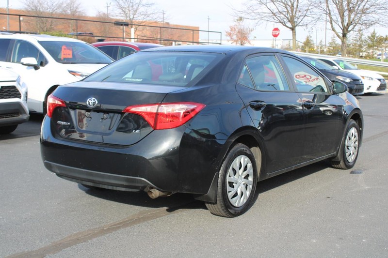 Toyota Corolla Vehicle Image 03