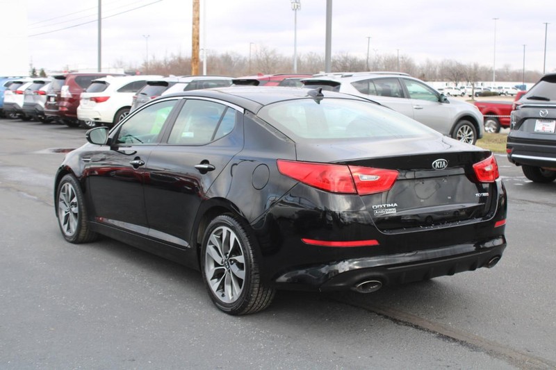 Kia Optima Vehicle Image 05