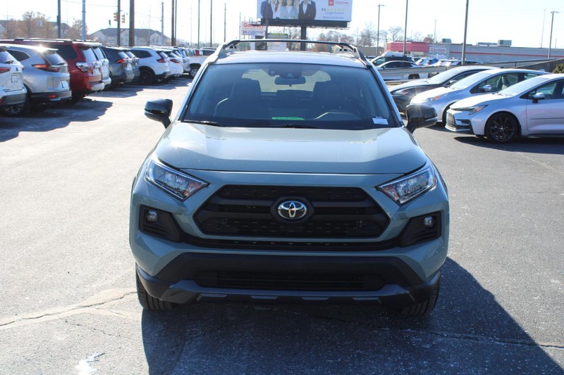 Toyota RAV4 Vehicle Image 10