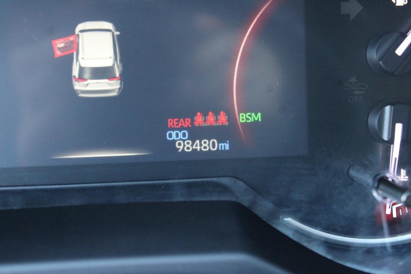 Toyota RAV4 Vehicle Image 25