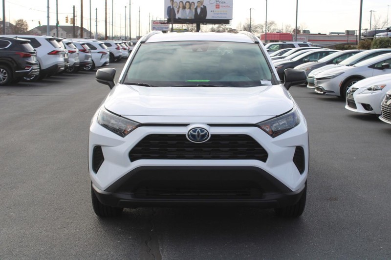 Toyota RAV4 Hybrid Vehicle Image 09