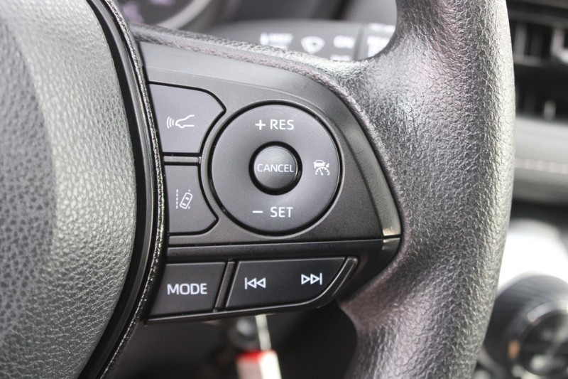 Toyota RAV4 Hybrid Vehicle Image 14