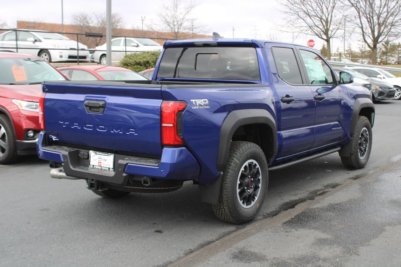 Toyota Tacoma 4WD Vehicle Image 03