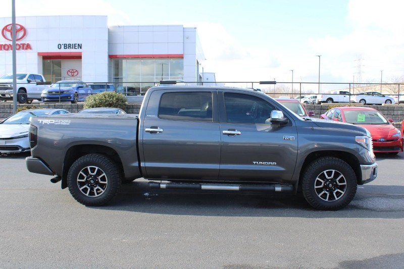 Toyota Tundra 4WD Truck Vehicle Image 02