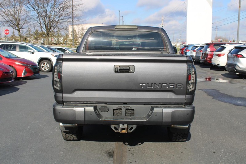 Toyota Tundra 4WD Truck Vehicle Image 04