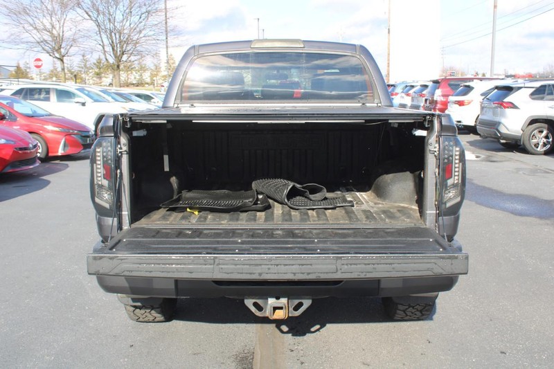 Toyota Tundra 4WD Truck Vehicle Image 07