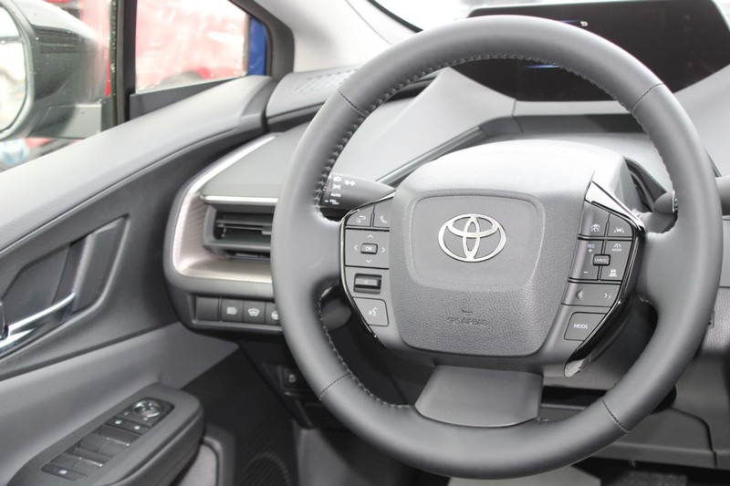 Toyota Prius Vehicle Image 07