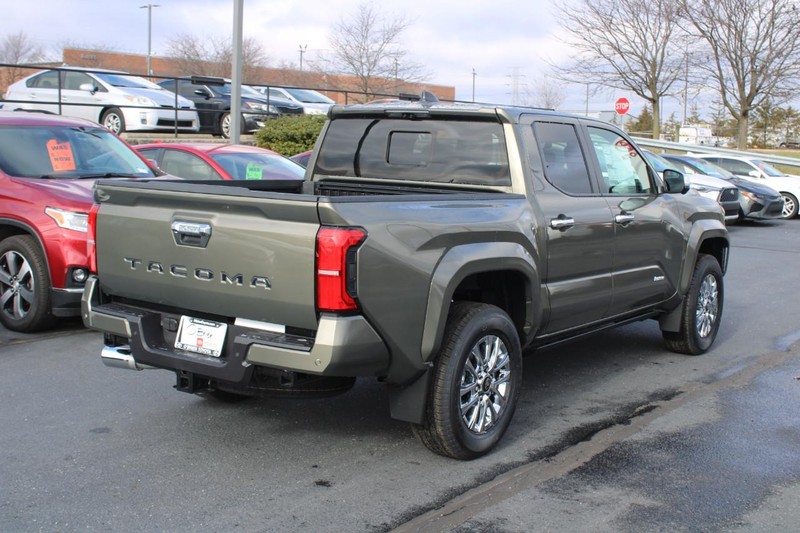 Toyota Tacoma 4WD Vehicle Image 03