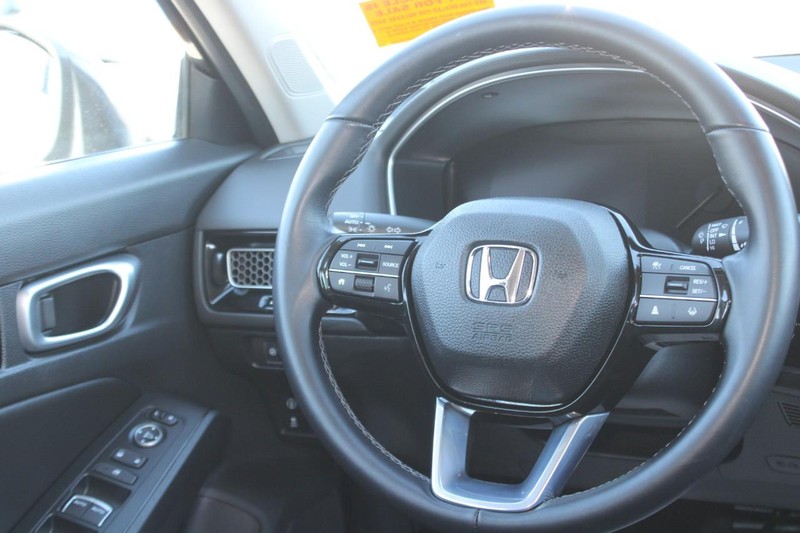 Honda Civic Hatchback Vehicle Image 13