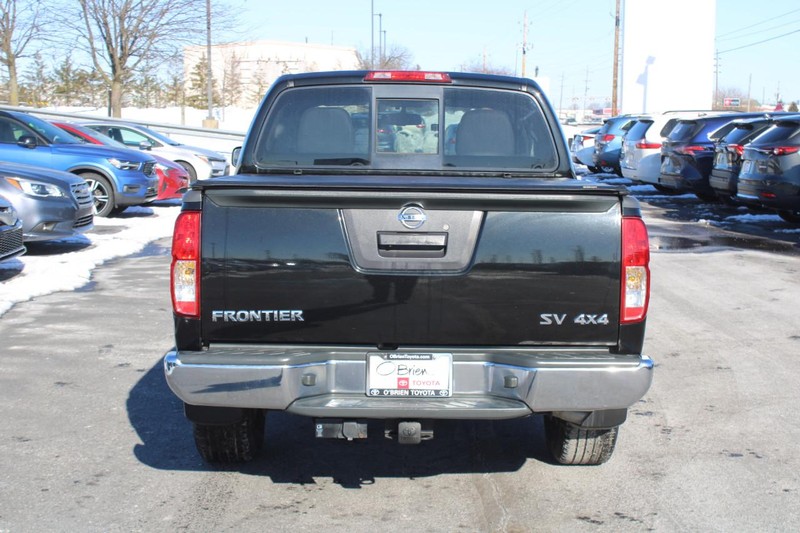 Nissan Frontier Vehicle Image 04