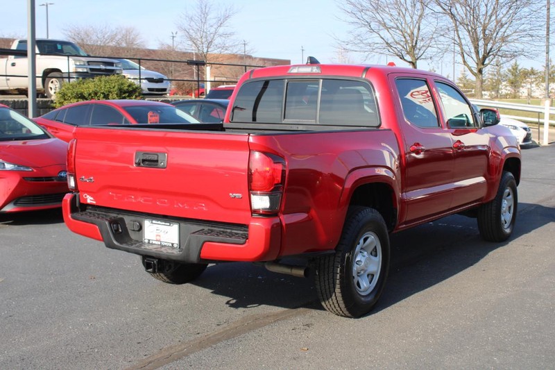 Toyota Tacoma 4WD Vehicle Image 03