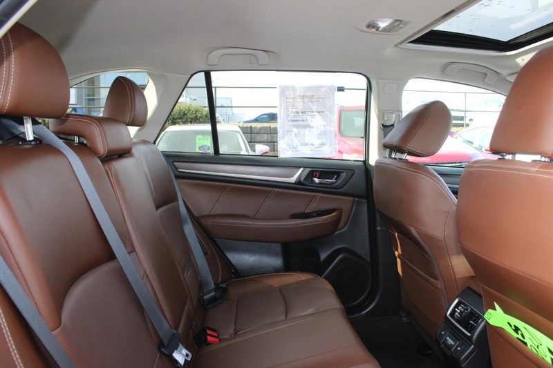 Subaru Outback Vehicle Image 11