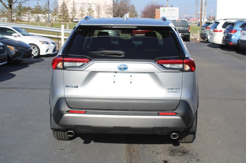 Toyota RAV4 Hybrid Vehicle Image 04