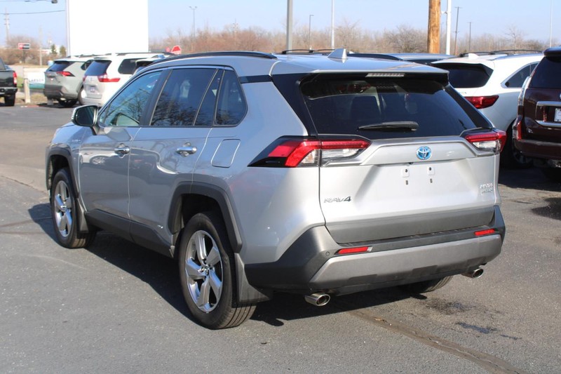 Toyota RAV4 Hybrid Vehicle Image 05