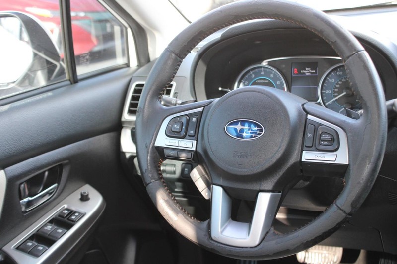 Subaru Crosstrek Vehicle Image 12