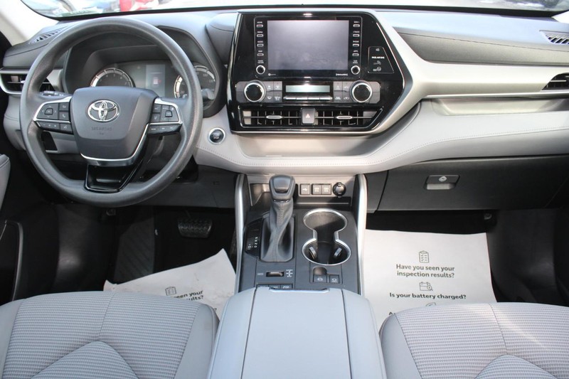 Toyota Highlander Vehicle Image 11