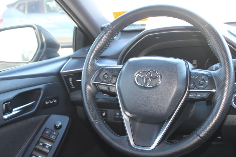 Toyota Avalon Vehicle Image 13