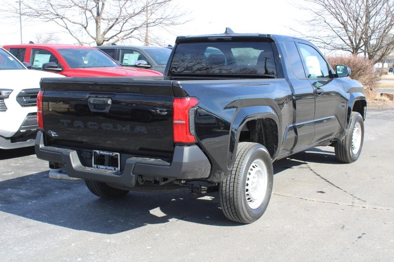 Toyota Tacoma 2WD Vehicle Image 03