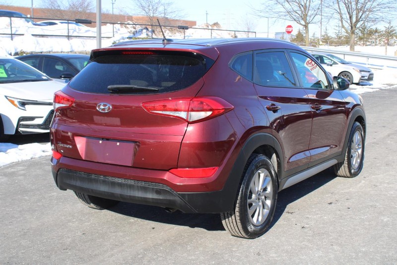 Hyundai Tucson Vehicle Image 03