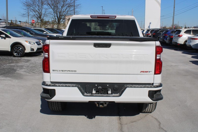 Chevrolet Silverado 1500 Vehicle Image 04