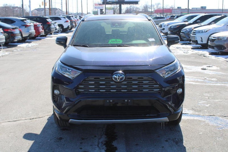 Toyota RAV4 Hybrid Vehicle Image 10