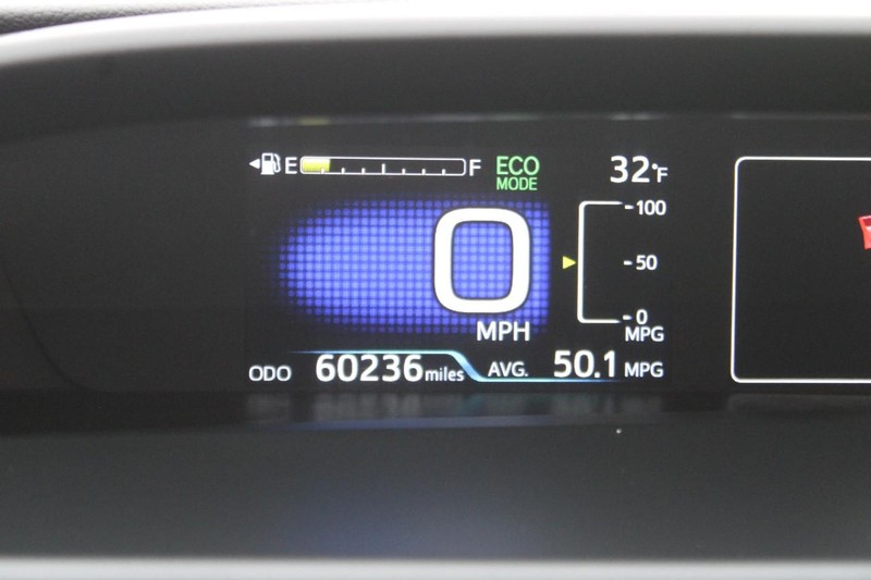 Toyota Prius Vehicle Image 21