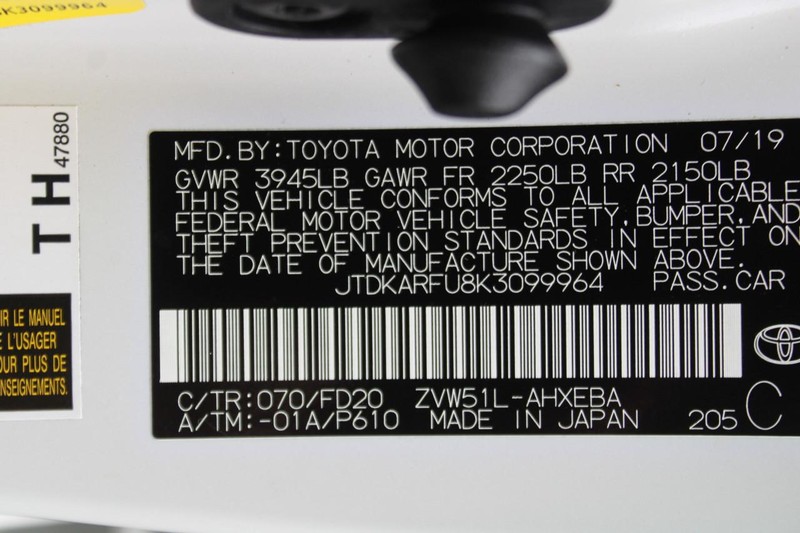 Toyota Prius Vehicle Image 24