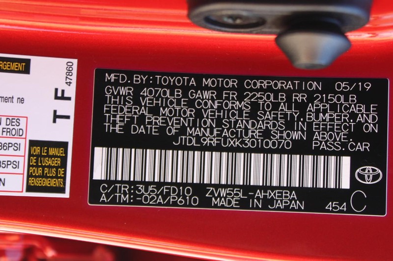 Toyota Prius Vehicle Image 24