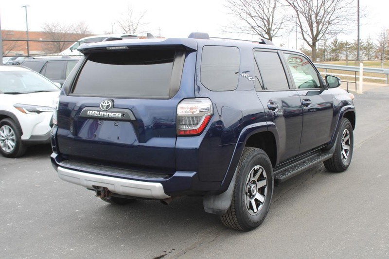 Toyota 4Runner Vehicle Image 03