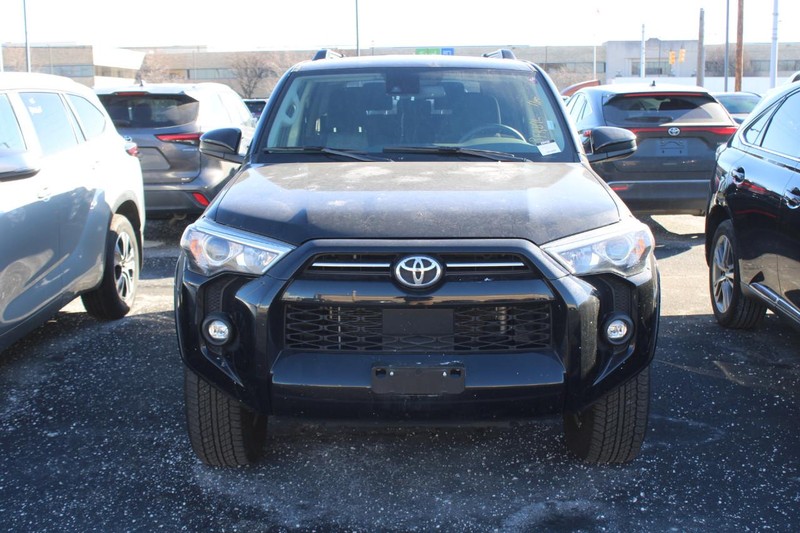 Toyota 4Runner Vehicle Image 02