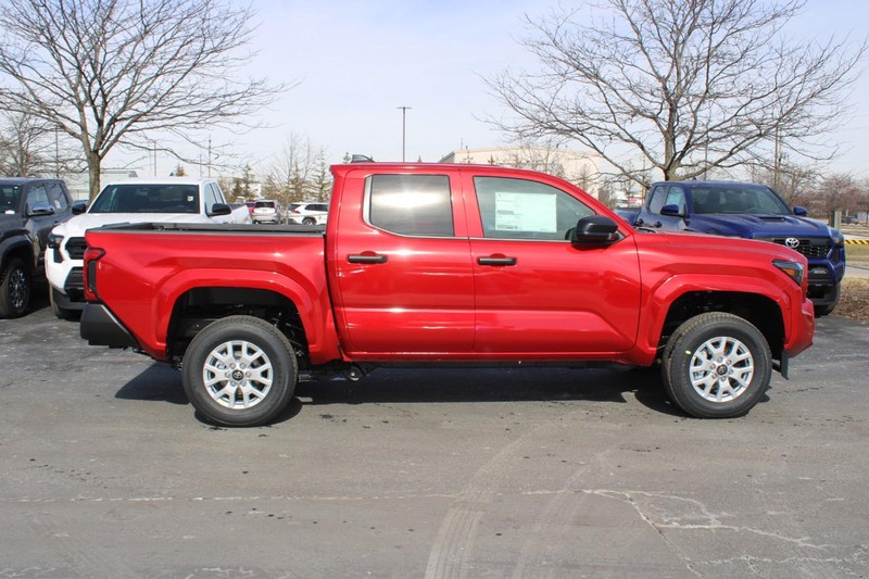 Toyota Tacoma 4WD Vehicle Image 02