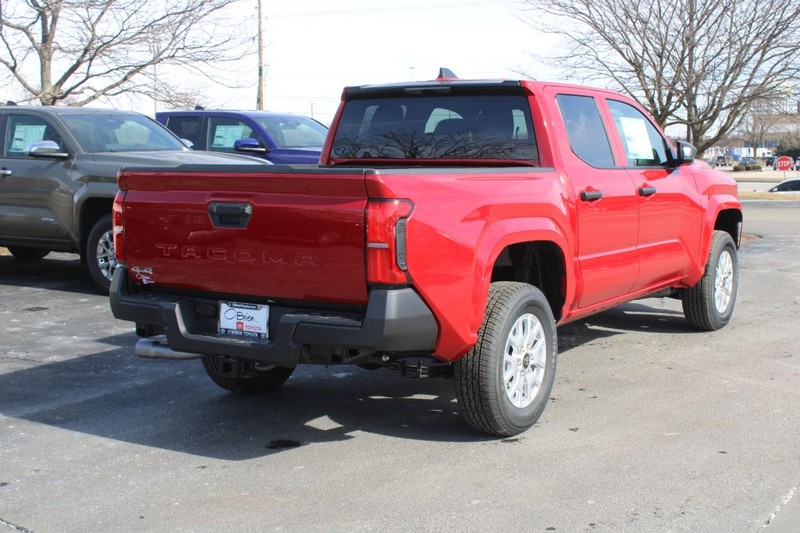 Toyota Tacoma 4WD Vehicle Image 03