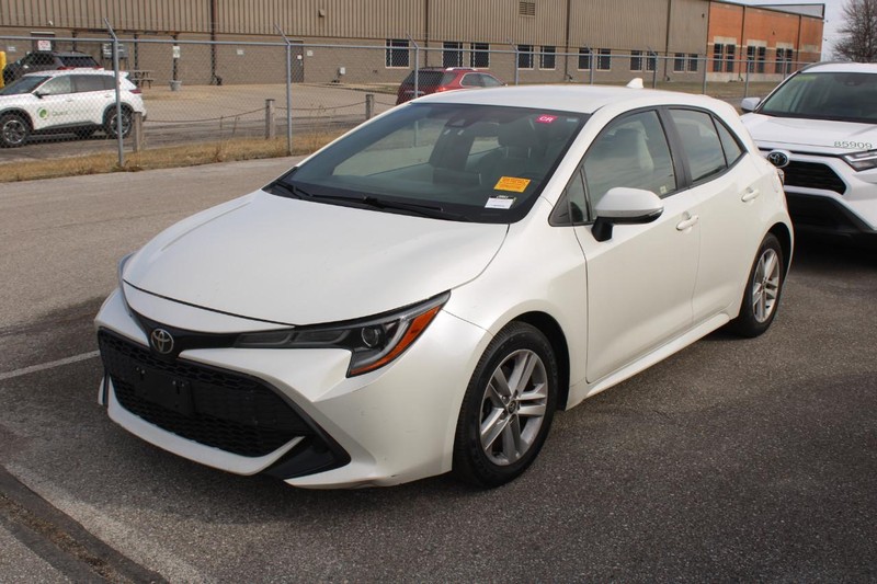 Toyota Corolla Hatchback Vehicle Image 04