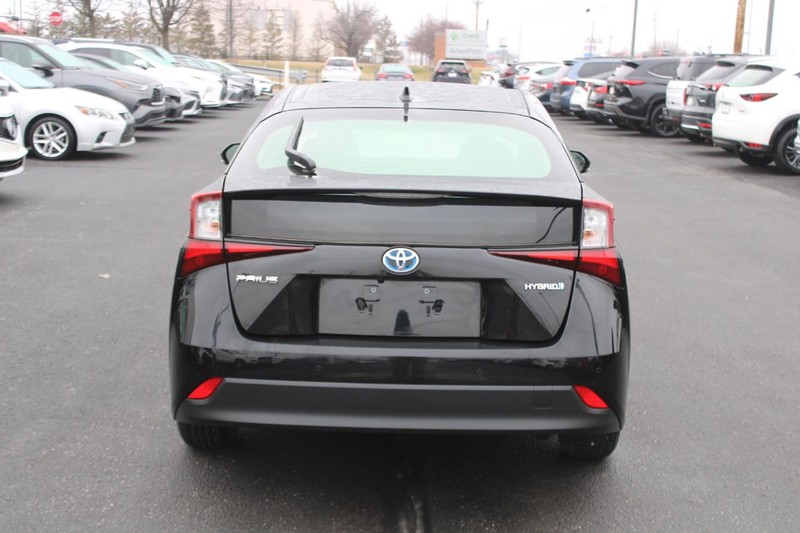 Toyota Prius Vehicle Image 04