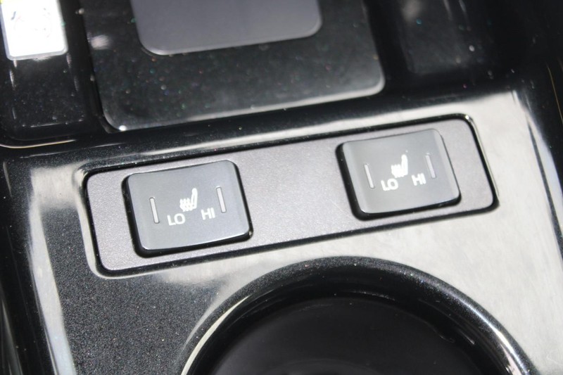 Toyota Prius Vehicle Image 16