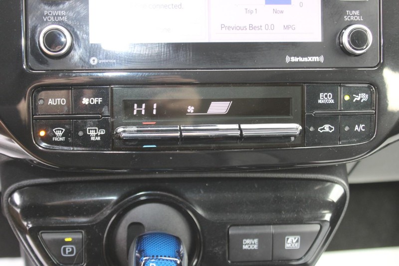 Toyota Prius Vehicle Image 19