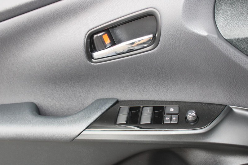 Toyota Prius Vehicle Image 23