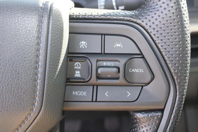 Toyota Tacoma 4WD Vehicle Image 08