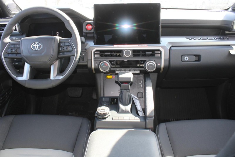 Toyota Tacoma 4WD Vehicle Image 06