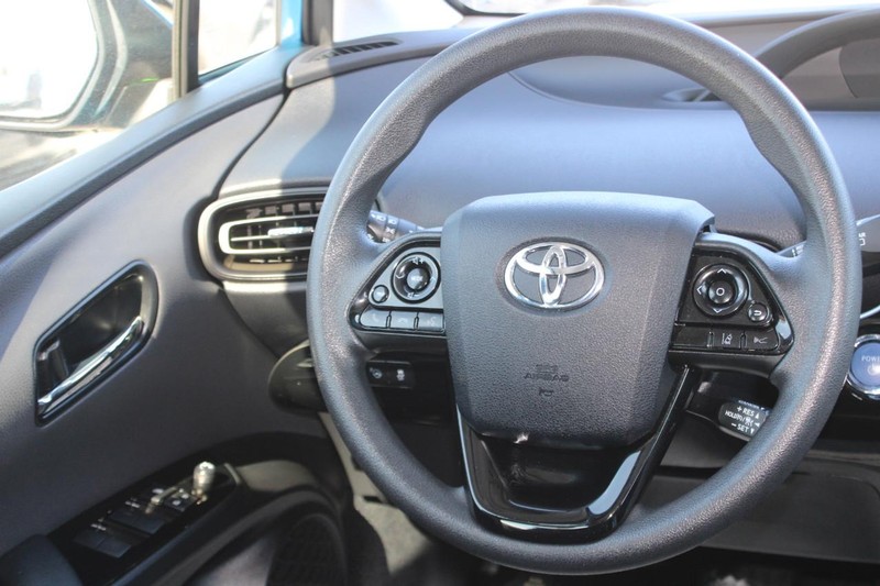 Toyota Prius Vehicle Image 12