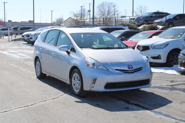 more details - toyota prius v