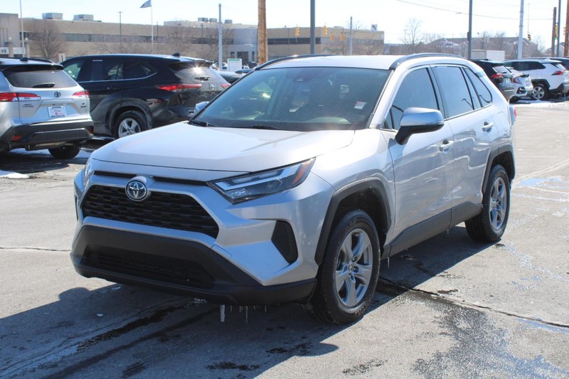 Toyota RAV4 Hybrid Vehicle Image 08