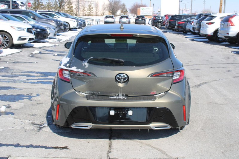 Toyota Corolla Hatchback Vehicle Image 04