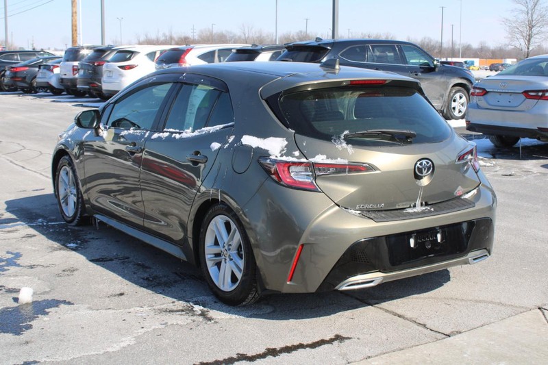 Toyota Corolla Hatchback Vehicle Image 05