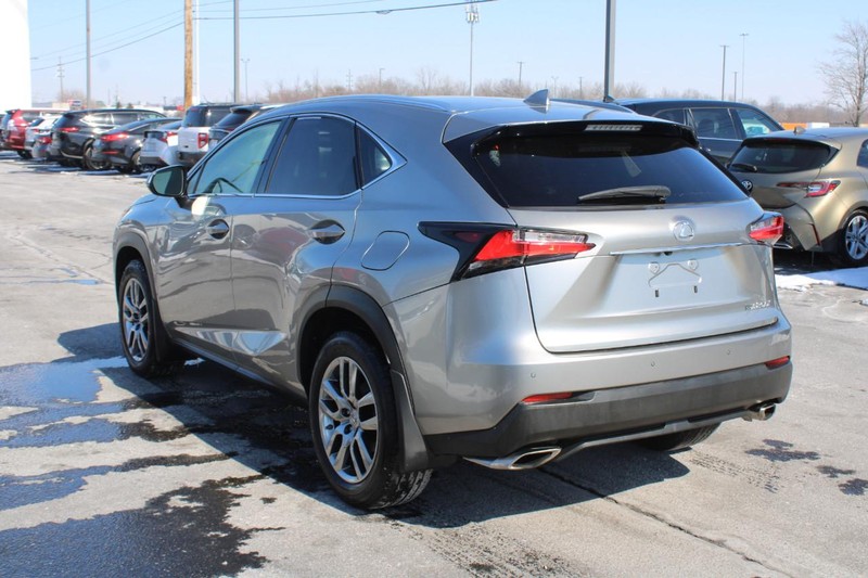 Lexus NX 200t Vehicle Image 05