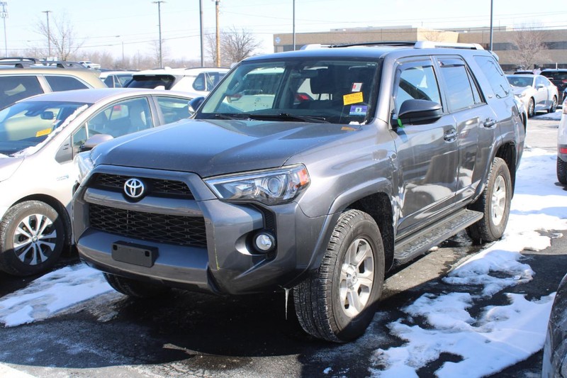 Toyota 4Runner Vehicle Image 03